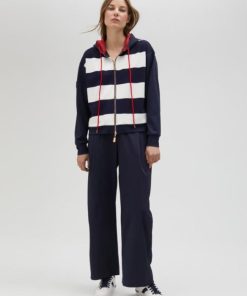 Couturecrest.shop210b3dfab2 4