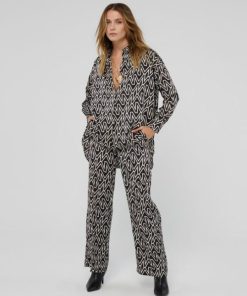 Couturecrest.shop512830261f 5