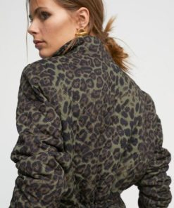 Couturecrest.shop5a7c543888 3