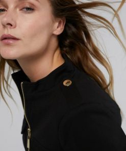 Couturecrest.shop5c68d83c55 5