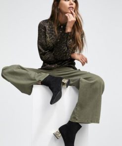 Couturecrest.shop5e2f2b335c 2