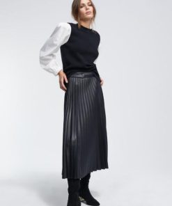 Couturecrest.shop677881a201 2