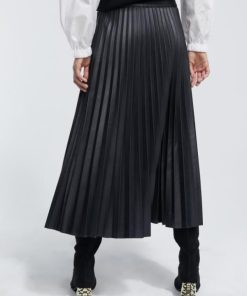 Couturecrest.shop677881a201 3