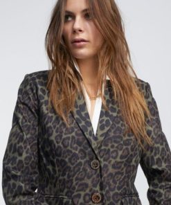 Couturecrest.shop6b6f41e352 3