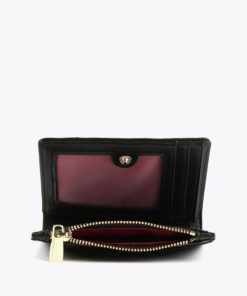 Couturecrest.shopfe2046f4e0 4